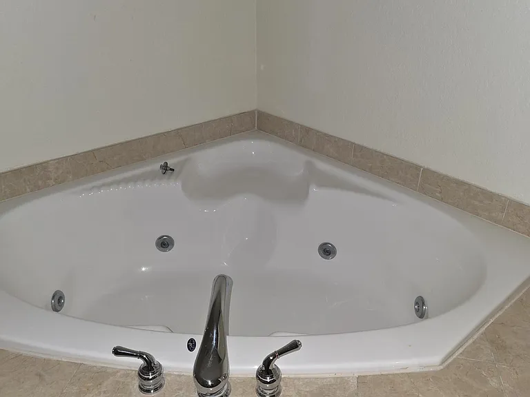 1640 Presidential Way #A-201 — Photo 12