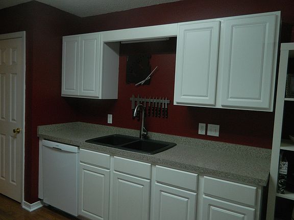 4th image of 1228 Northview Dr