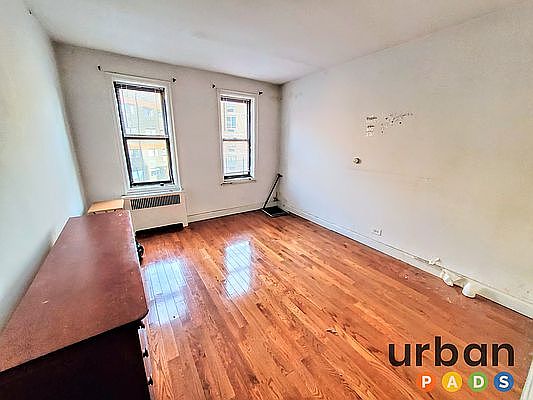 4th image of 55 Linden Blvd APT 4G