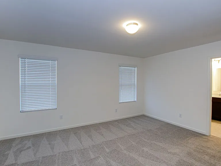 7050 Duncan Acres Dr — Photo 16