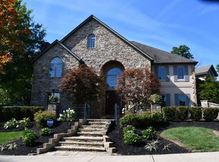 1296 River Woods Dr, Hinckley, OH 44233