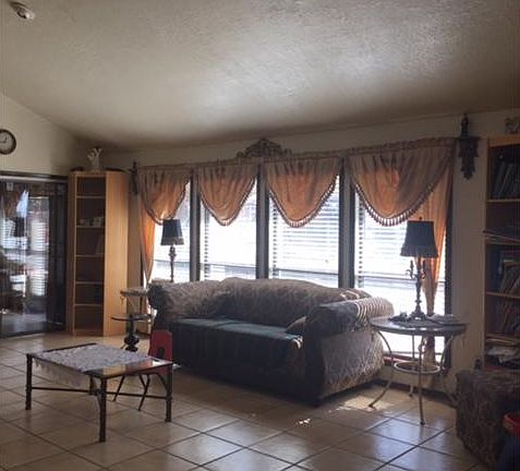 3rd image of 5686 Lawndale Dr