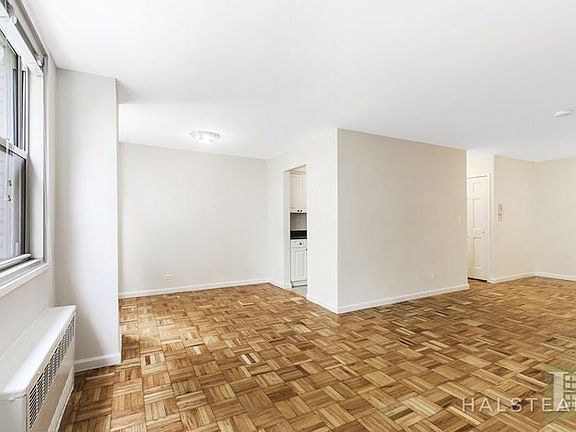 4th image of 222 E 19th St APT 2G