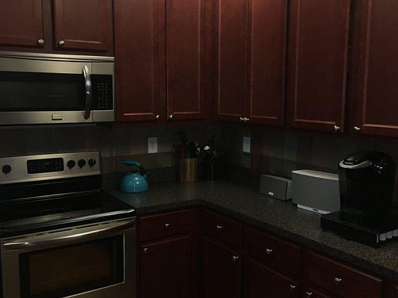 3rd image of 2468 Leytonstone Dr