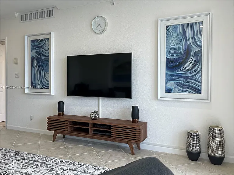 2501 S Ocean Dr #Penthouse 28 — Photo 68