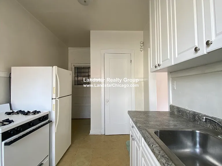 5023 N Winchester Ave #2 — Photo 5