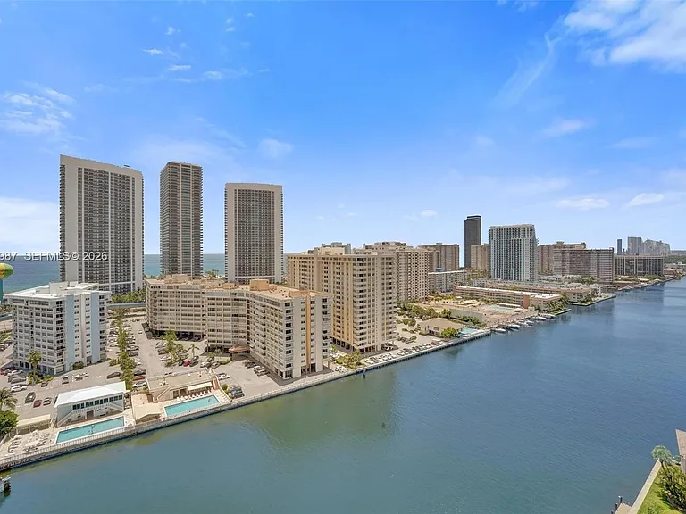 2600 E Hallandale Beach Blvd #T1902 — Photo 81