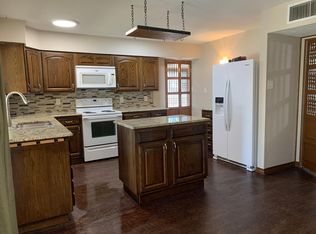 1815 Tree Line Dr, Carrollton, TX 75007