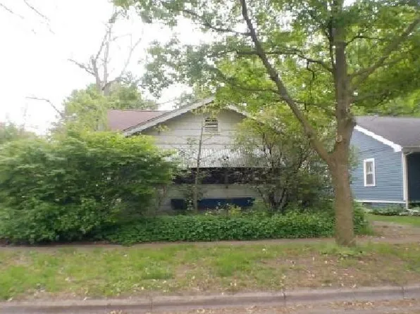 731 Kennedy St, Jackson, MI 49202