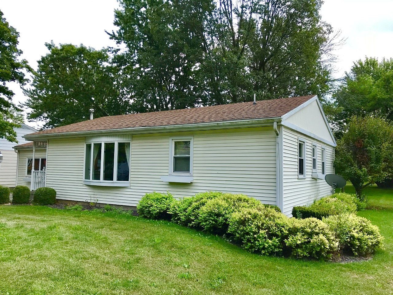 16 E Chestnut St, Piper City, IL 60959 Zillow