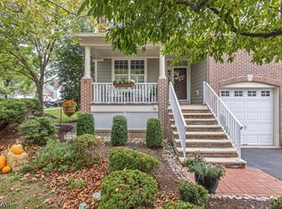 501 Titus Rd, Lambertville, NJ 08530