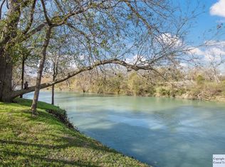 50 River Oak Dr, Seguin, TX 78155