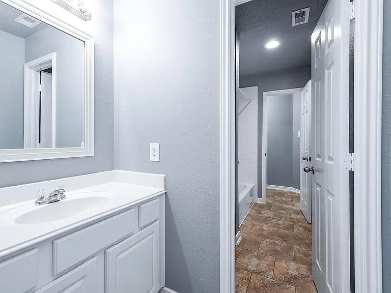 3720 Armand Dr — Photo 31