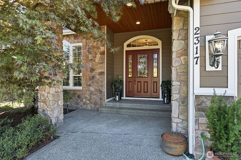 2nd image of 2317 Alder Street