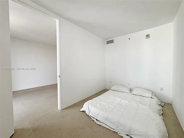 2829 Indian Creek Dr #604 — Photo 20