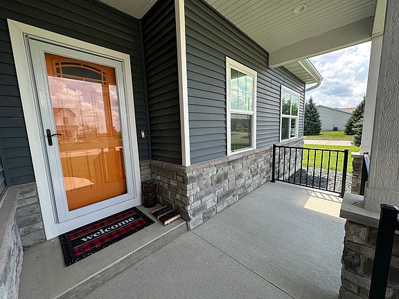 2nd image of 703 N 10th Ave