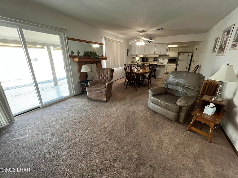 1241 Palmas Dr — Photo 8