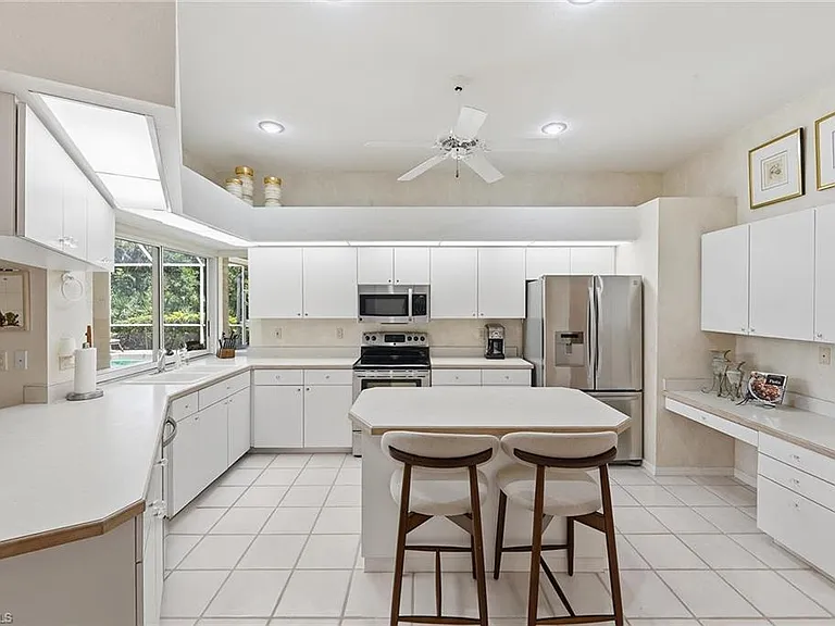 24750 Pennyroyal Dr — Photo 12