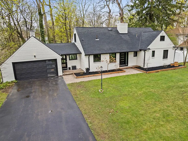 25 Brookwood Rd #HOUSE — Photo 45