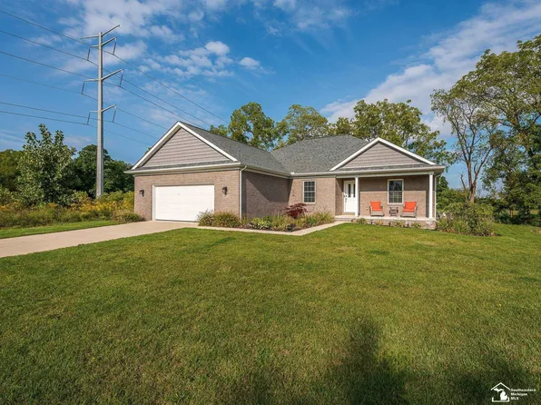 4812 Skylark Dr, Monroe, MI 48161