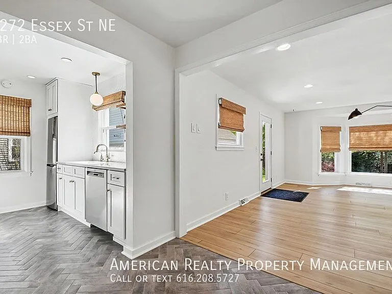3272 Essex St NE — Photo 5