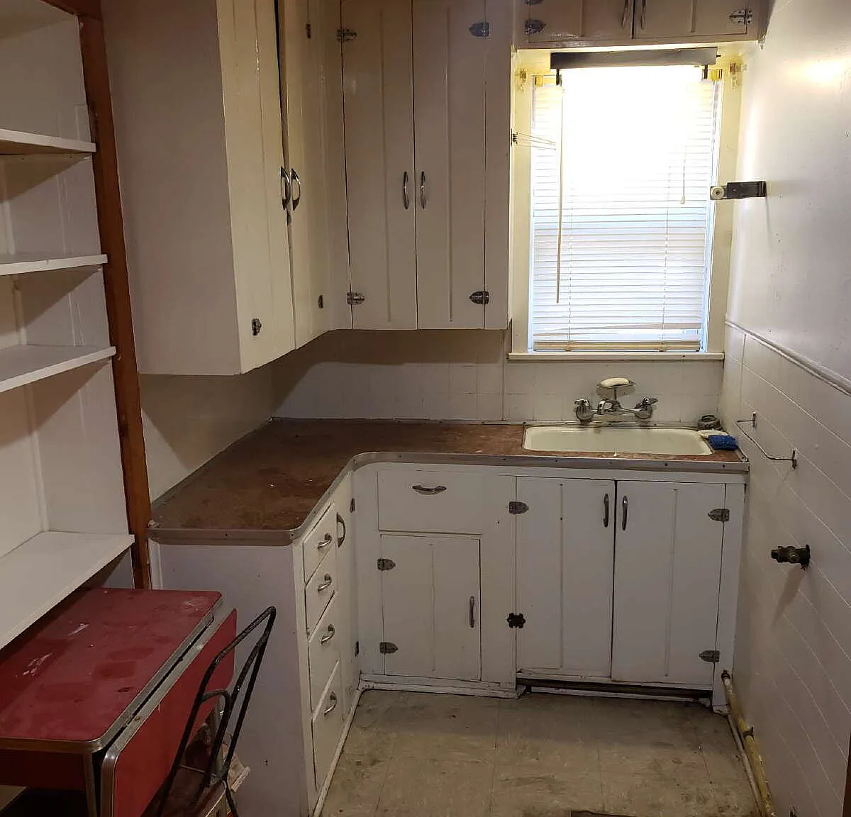 1802 Rumsey Ave — Photo 3