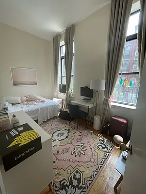 Rented by Weinstein Realty Group | media 39