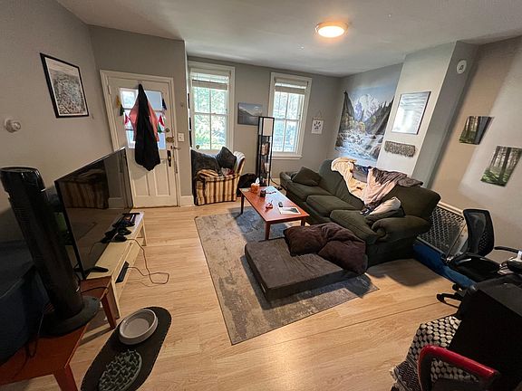3rd image of 2336 W 18th St #1
