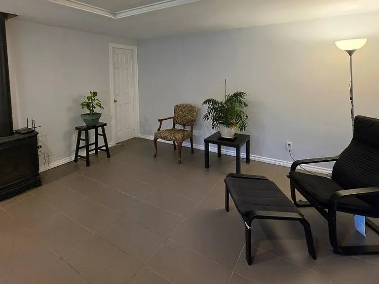 737 Robinson St — Photo 1