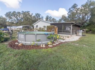 114 Lee Ave, Interlachen, FL 32148