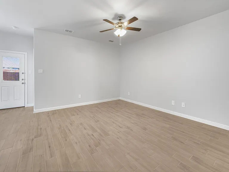 1232 Marsha Ln — Photo 11