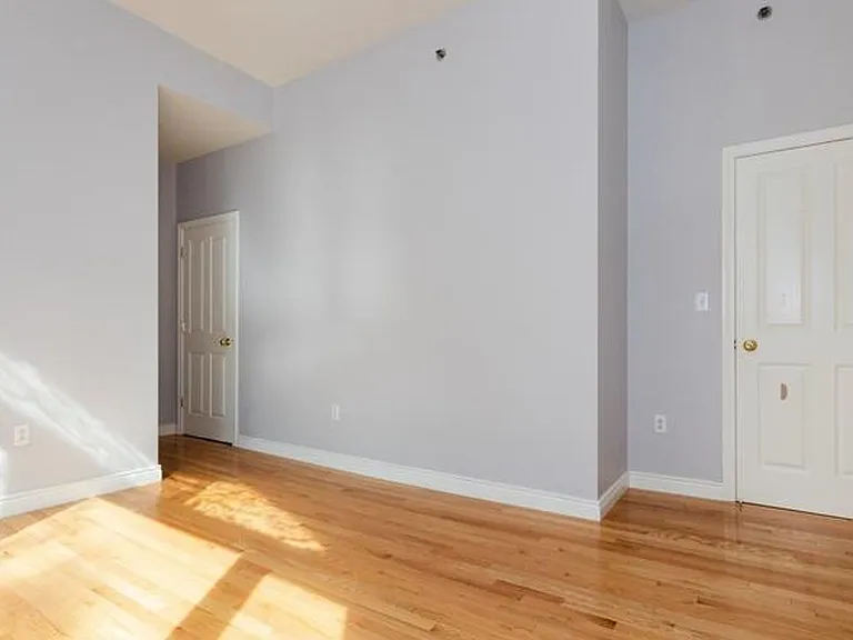 2 W Charlesgate St #105 — Photo 6