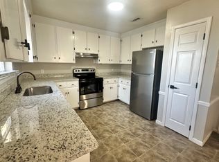 301 Woodleigh Rd, Dothan, AL 36305