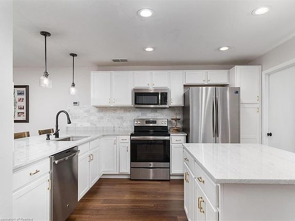5th image of 104 Savilla Ln