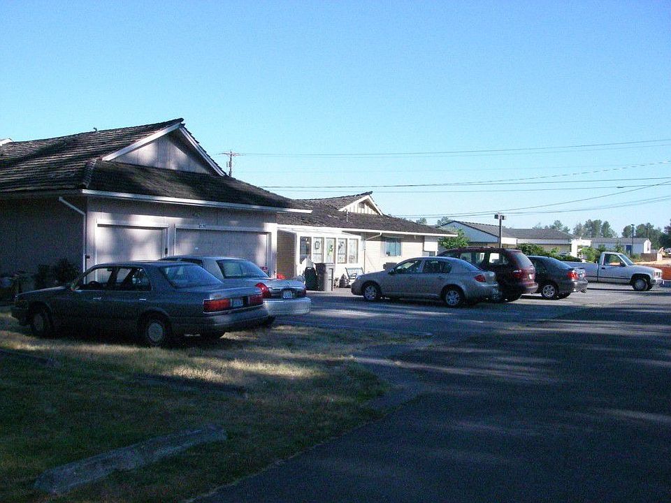 2nd image of 4127 172nd St NE