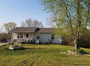 1625 Berry Dairy Rd, De Soto, MO 63020