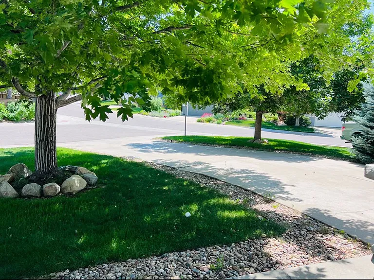 4187 Cherryhurst Ct — Photo 2
