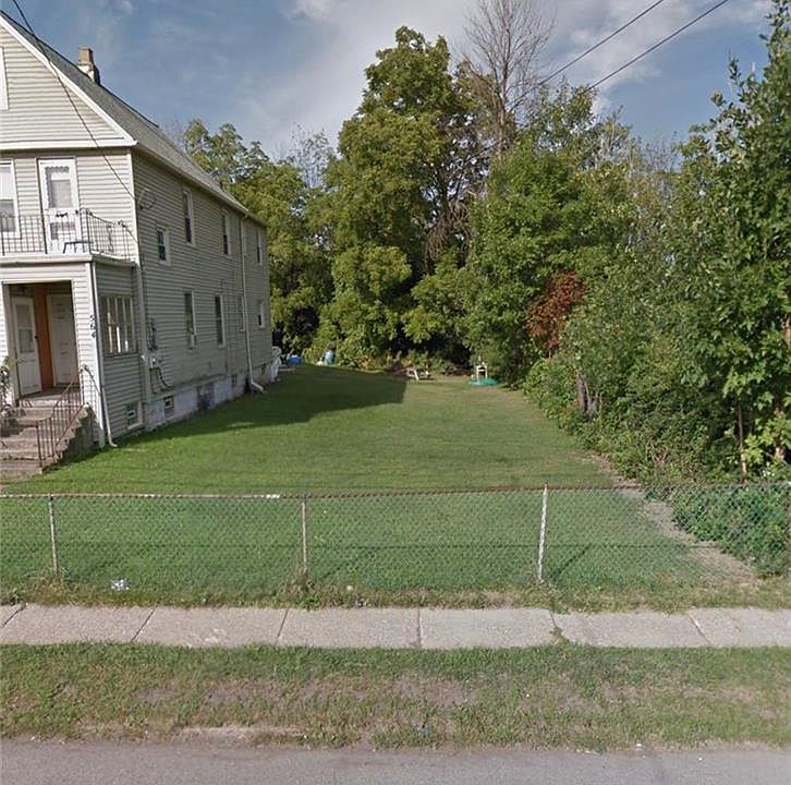 1st image of 580 Hopkins St