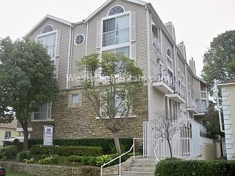 6760 W. 86th Pl., Westchester