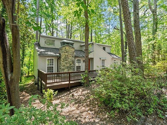 3rd image of 1405 Fairway Ridge Dr