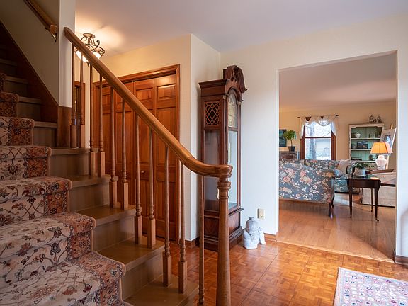 2nd image of 10852 Whispering Pines Way