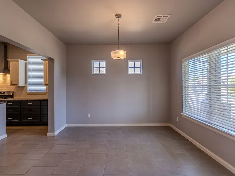 11244 NW 102nd St — Photo 5