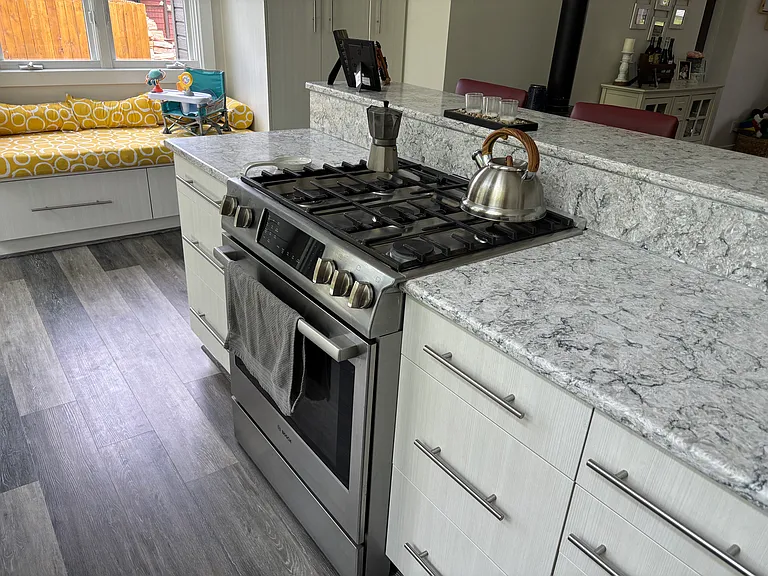 735 Pamela Ln — Photo 12