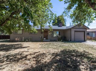 549 SW Madison St, Madras, OR 97741