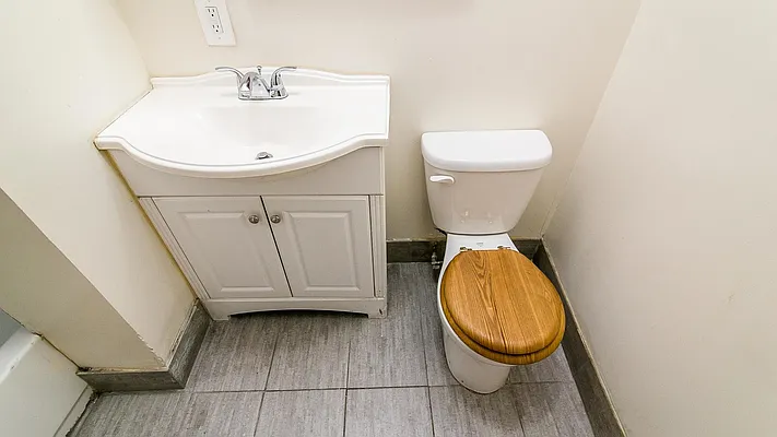 Rented by Nooklyn NYC LLC | media 8