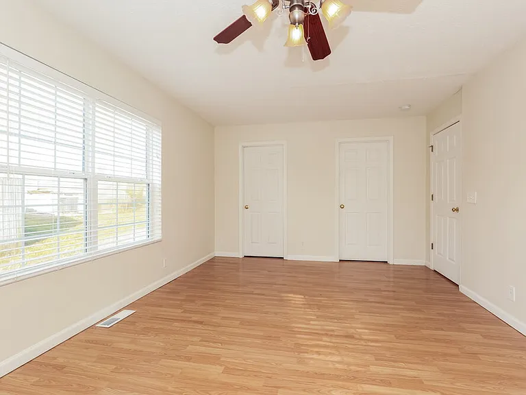 2313 Leighton Way — Photo 9