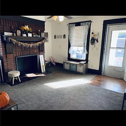 3rd image of 180 W Balview Ave #B