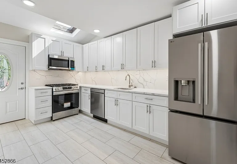 57 Greenwood Ave #2 — Photo 2