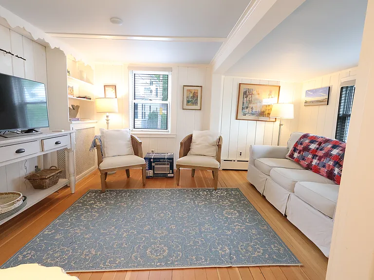 4 Blake Ct — Photo 14