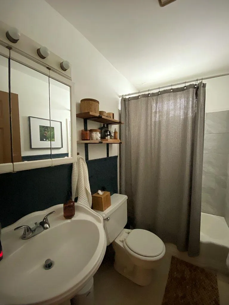 2 bed, 700 sqft, $1,595 — Photo 3